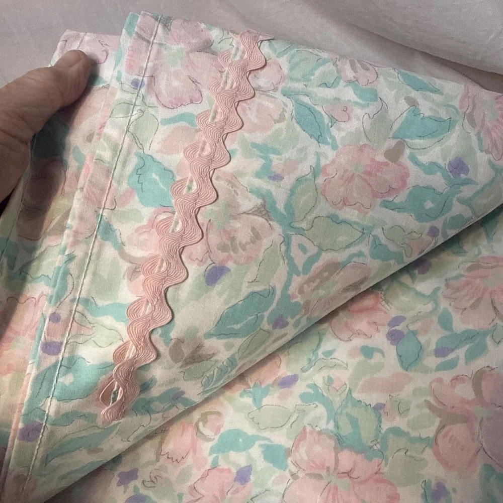 VTG 80s Atelier Martex Monet Queen Flat Sheet Pink Scalloped Floral Percale